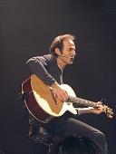 portrait Jean Jacques Goldman loading =