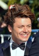 portrait Kev Adams loading =