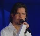 portrait Ricky Martin loading =