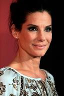 portrait Sandra Bullock loading =