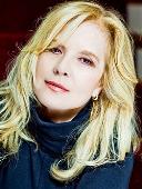 portrait Sylvie Vartan loading =