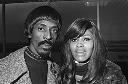 portrait Tina Turner loading =