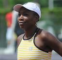 portrait Venus Williams loading =