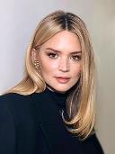 portrait Virginie Efira loading =